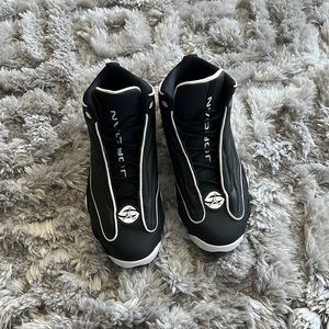 Mens Size 11.5 Jordans